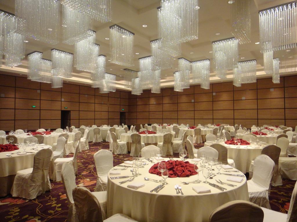 Ramada Plaza Lianyungang Otel Dış mekan fotoğraf