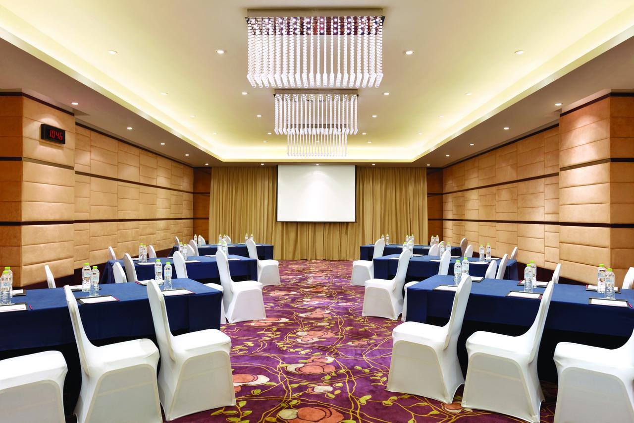 Ramada Plaza Lianyungang Otel Dış mekan fotoğraf